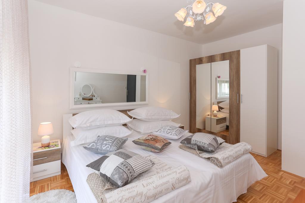 Apartment Vesna Spalato Esterno foto
